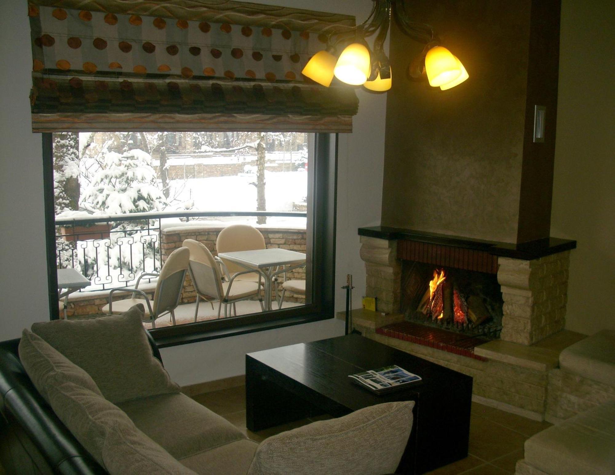 Nostos Hotel Káto Loutrákion 외부 사진