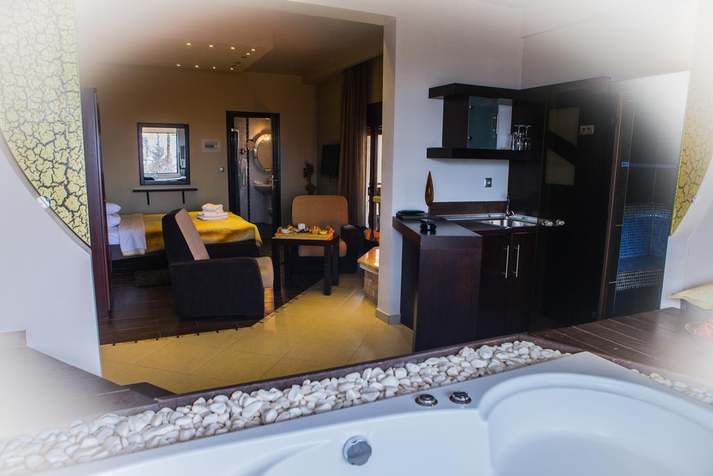 Nostos Hotel Káto Loutrákion 외부 사진